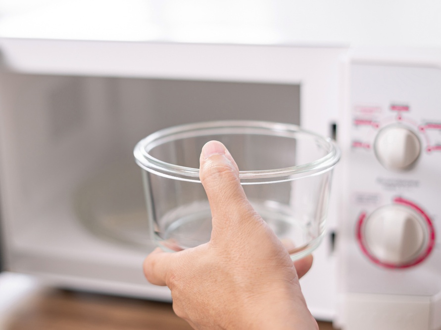 Never microwave in plastic, plastic cling wrap or Styrofoam.